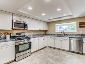 6005 Blair Oaks Drive