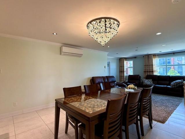 6005 Rue de Châteauneuf Brossard, QC J4Z