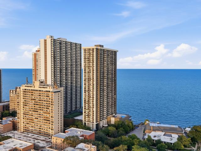 6007 N Sheridan Road # 6H