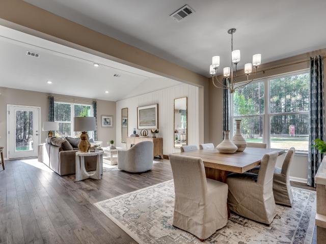 6008 Harness Ct