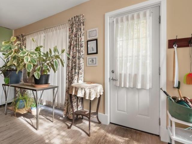 6001 A Street, Surrey, BC, V3S 7L2 house for sale | Listing ID R3175 | Royal LePage