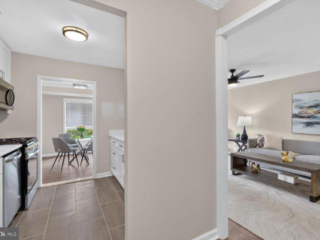 6001 Arlington Boulevard # 704