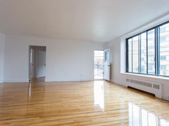 6001 6101 6151 Chemin de la Côte Saint Luc 207 6001 Apartment for Rent