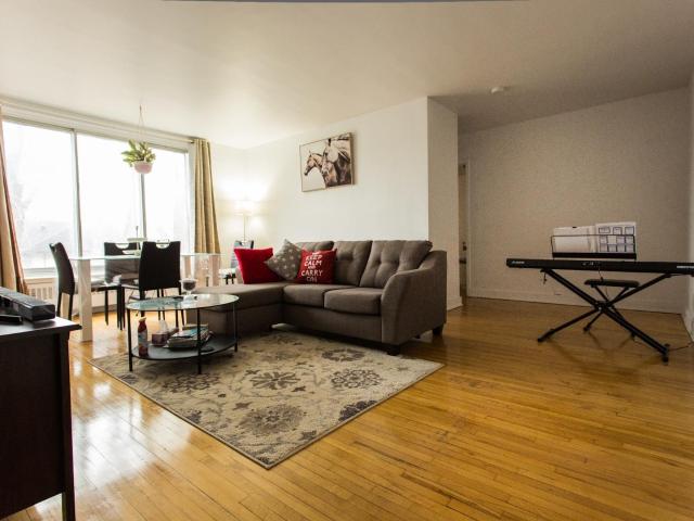 6001 6101 6151 Chemin de la Côte Saint Luc 420 6151 [object Promise] for Rent
