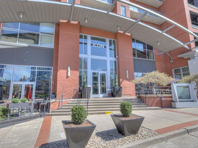 600 12th Ave S # 803