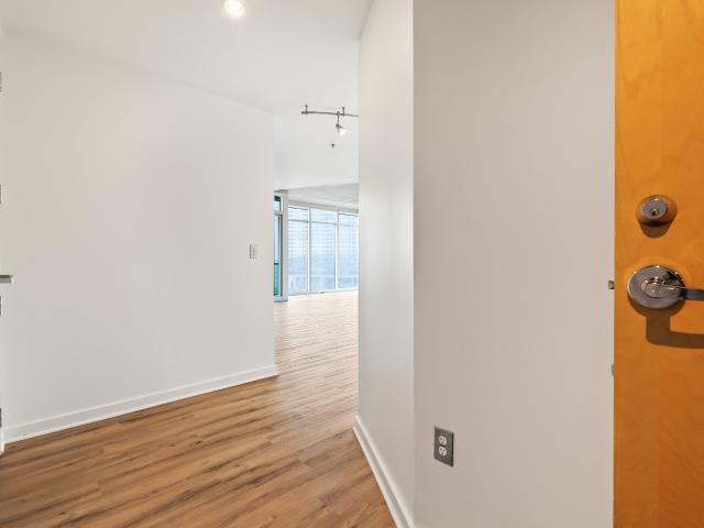 600 12th Ave S # 1101