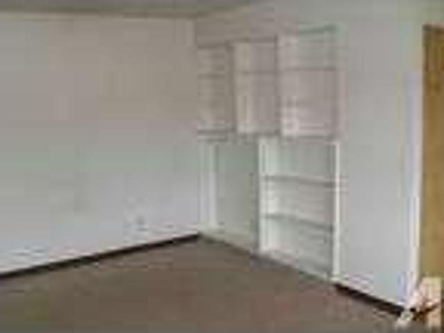 $600 / 1br 8/1 Nice, clean 1 bed, 1 bath Apt. with OSP