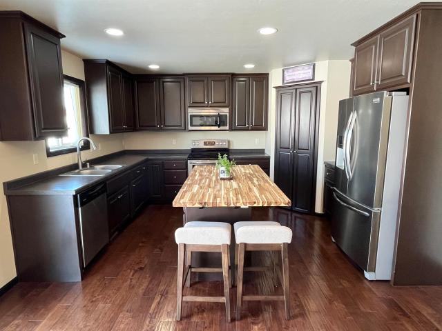 600 castlestone court