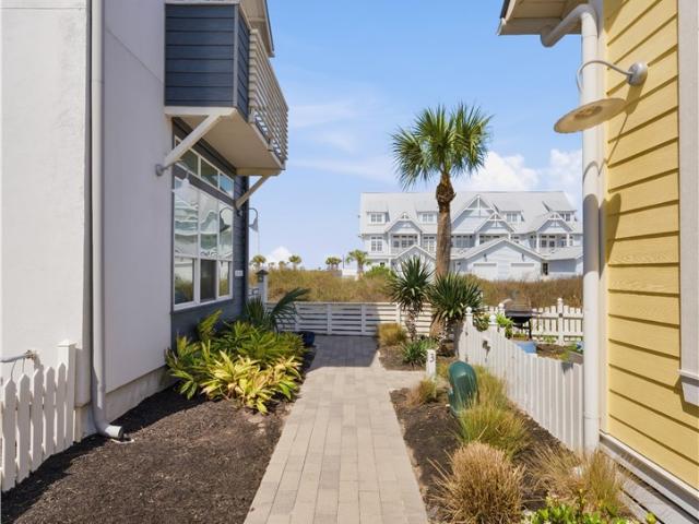 600 Central Square W, Unit 1, Port Aransas, TX 78373 | MLS #472482