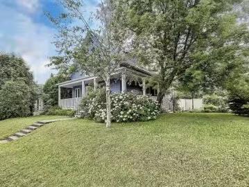 600 Av. Des Colombes, Saint Jérôme, QC, J7Z 6R7 house for sa.