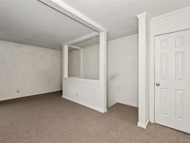 600 Bedford Road 6