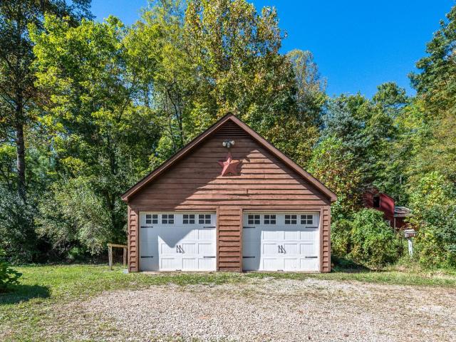 600 Bridgewater Lane