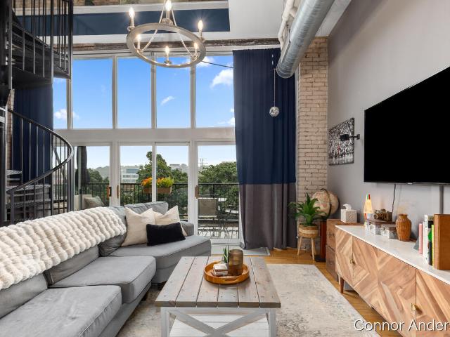 600 Broadway Avenue # 411
