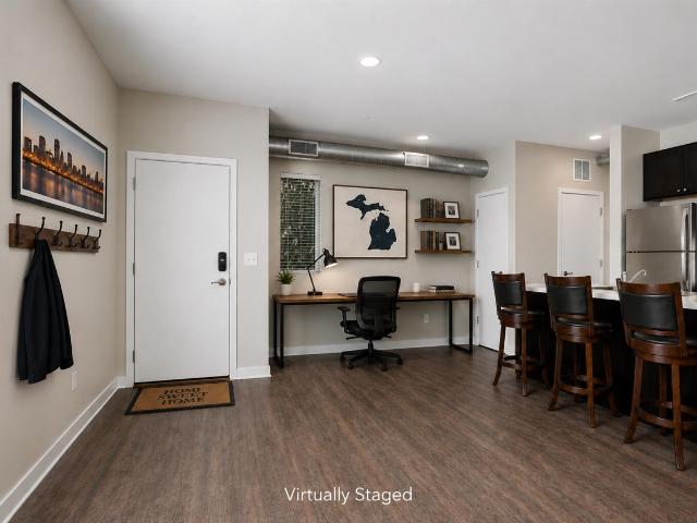 600 Douglas Street # 600B