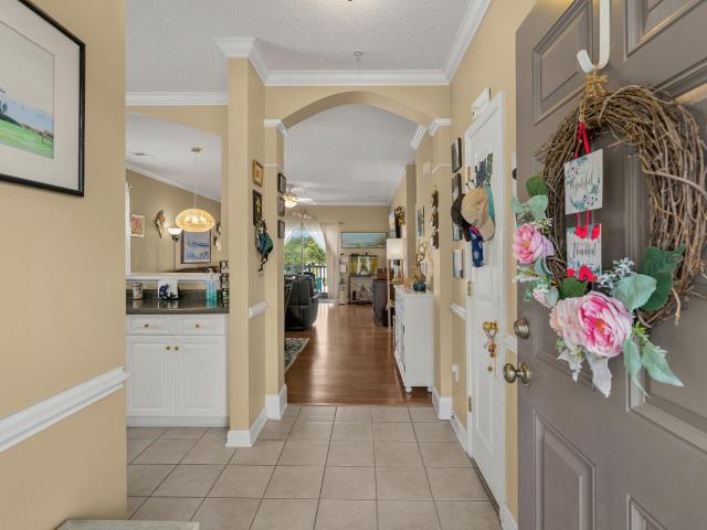600 Heathrow Dr. 1087