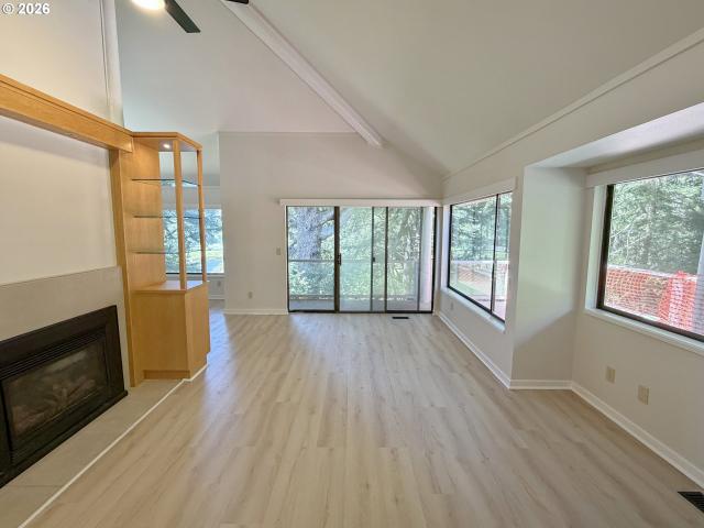 600 island dr # #7