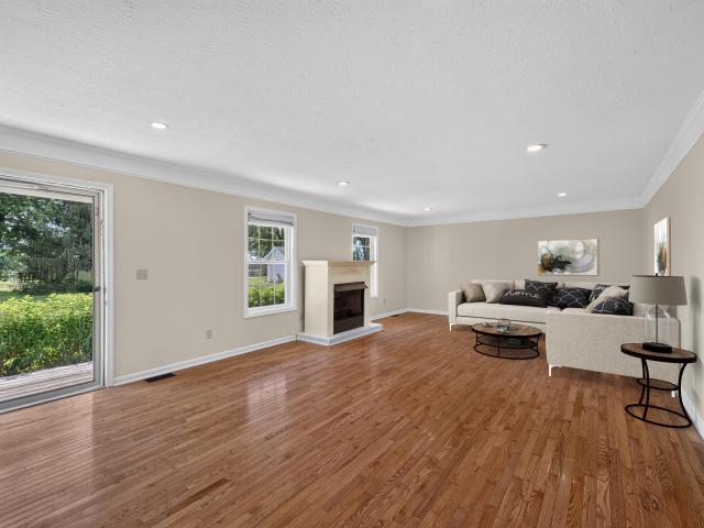 600 Ison Lane