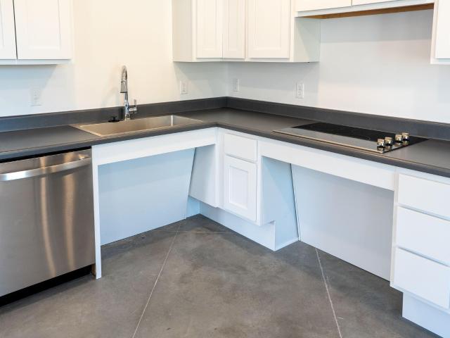 600 n providence rd 102