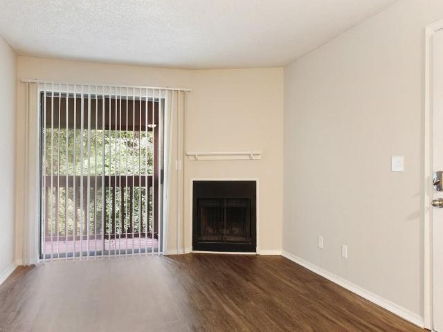 600 SE 291 Hwy 2 Bedroom Apartment for Rent at 600 Se State Route 291, Lee's Summit, MO 64063 Roseland Heights