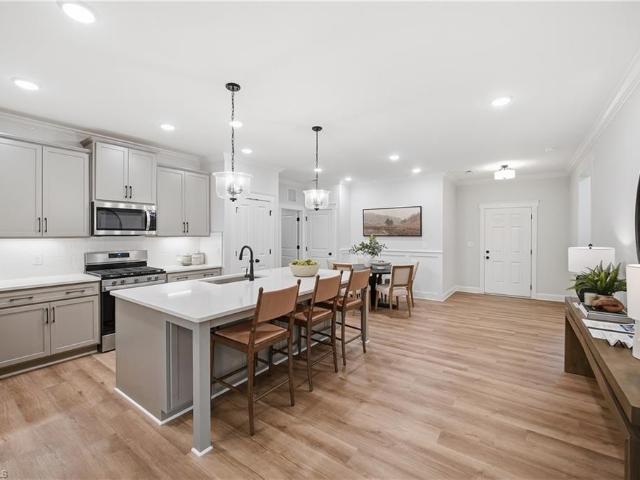 600 Spring Blossom Trace