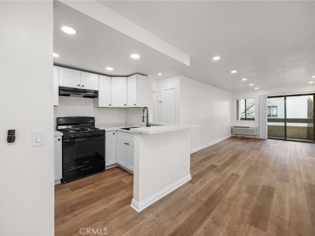 600 W 3rd Street B205