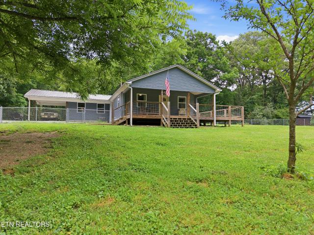 600 W End Rd