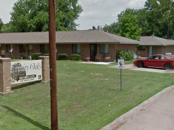 600 Woodlawn St 1 bed, 1 full bath