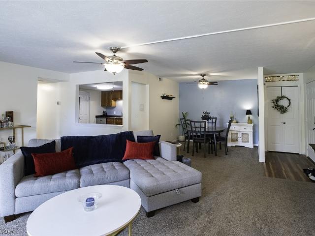 600 Tollis Parkway 209