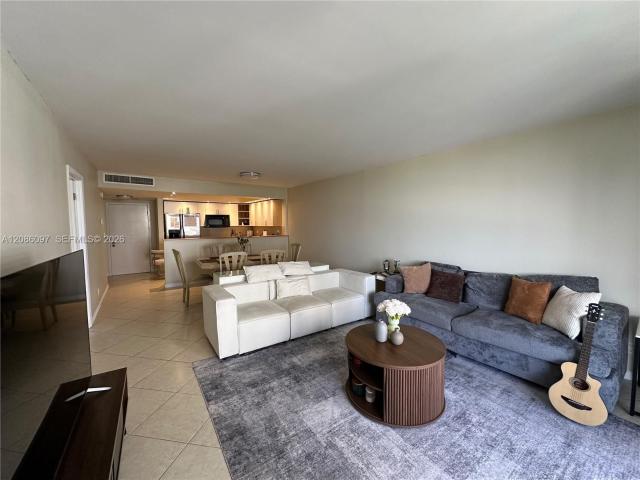 600 Three Islands Blvd Unit 614, Hallandale Beach, US, FL