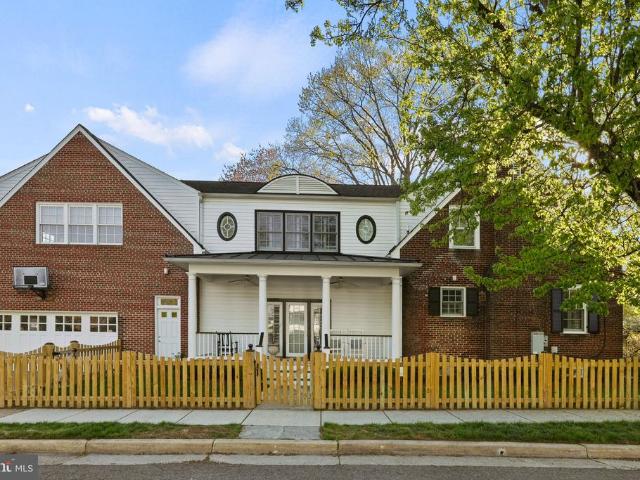 600 Upland Place