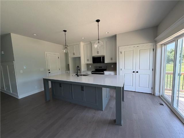 600 Valley Dr, Grain Valley, MO 64029 | MLS #2596