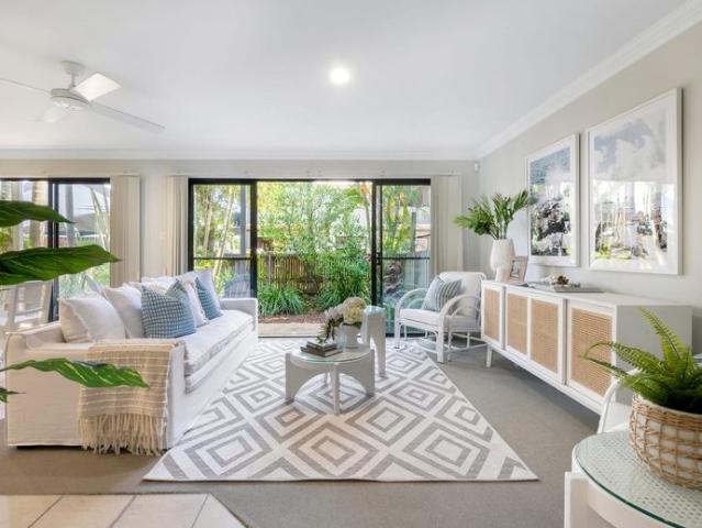 600ms to Queen Street Tram Three Bedroom plus 3 Bathroom