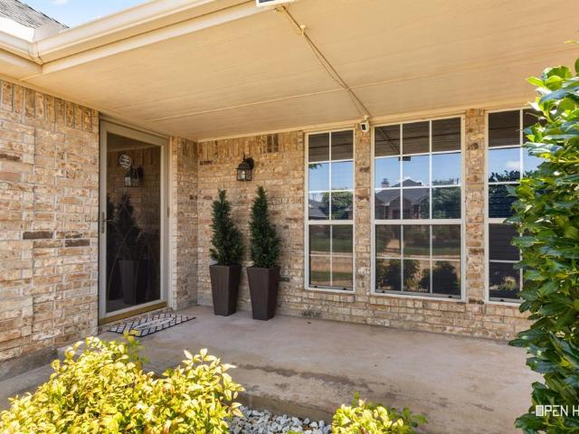 6015 Oakmont Drive