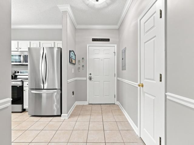 6015 Catalina Dr. 414