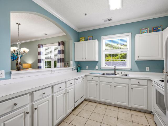 6015 Catalina Dr. 424