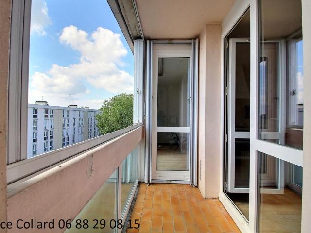 60180 NOGENT SUR OISE Appartement 3 chambres 1 balcon loggia 1 cave, dernier étage !