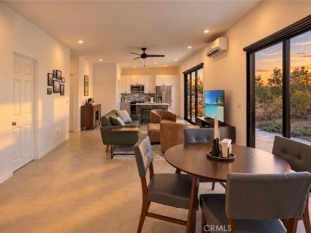 60194 La Mirada Trail