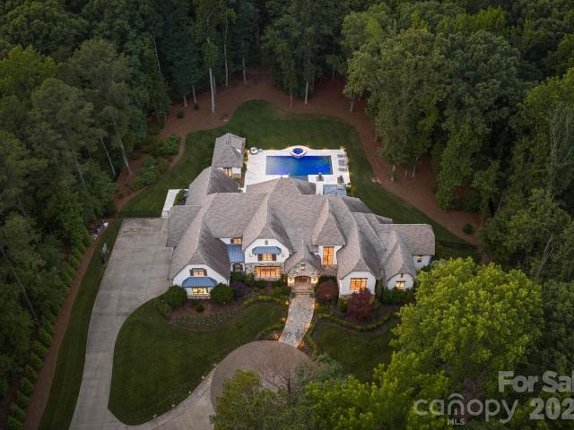 6010 Hathaway Lane