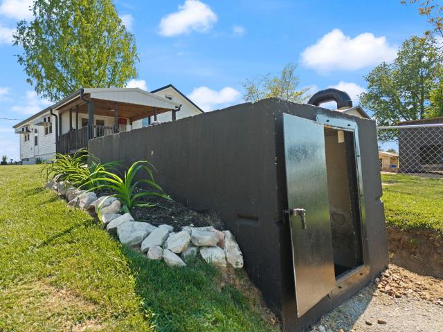 6013 Parker Lane