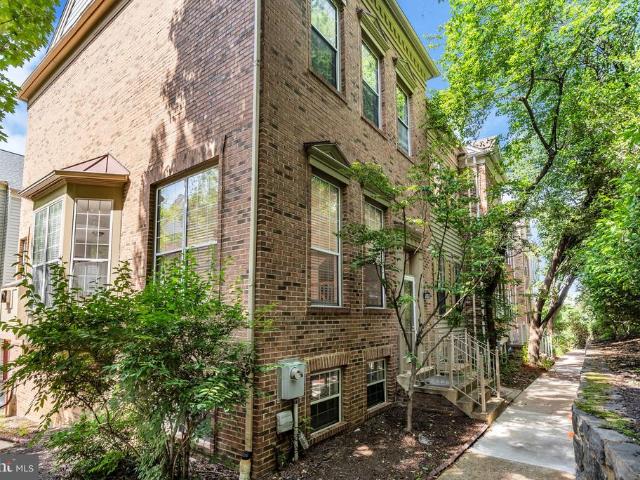 6013 Riddle Walk