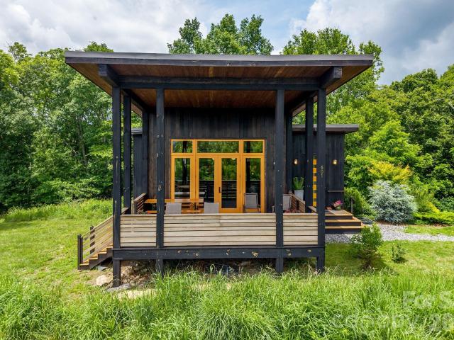 601 and 478 Freedom Cove Drive