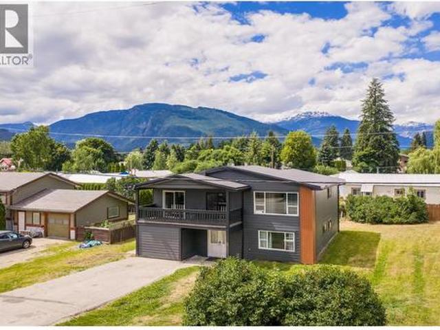 601 Barry Road, Revelstoke, BC, V0E 2S0 house for sale | Listing ID 10391 | Royal LePage