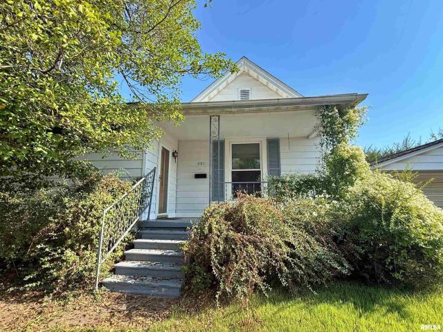 601 E 5TH Street