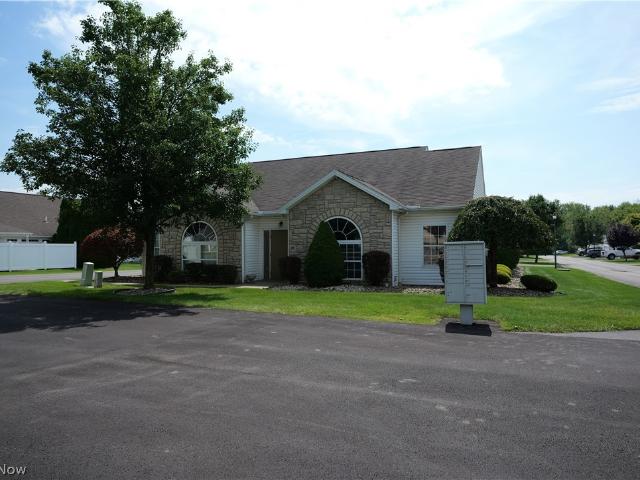 601 E Western Reserve Road