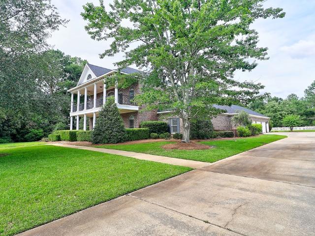 601 Edinburgh Way