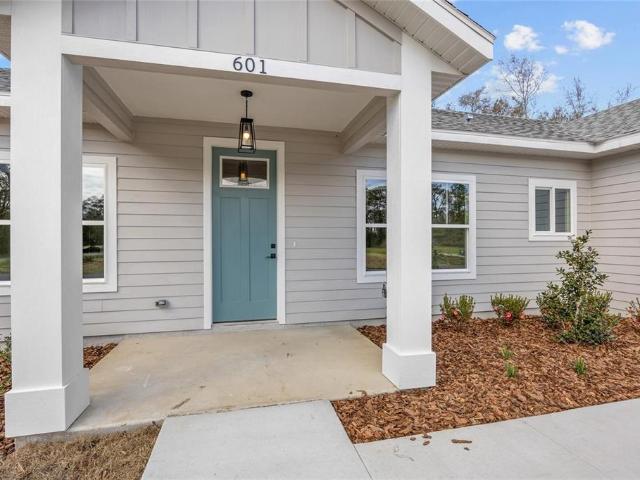 601 Fisher Dr, Bronson, FL 32621 | MLS #GC537128