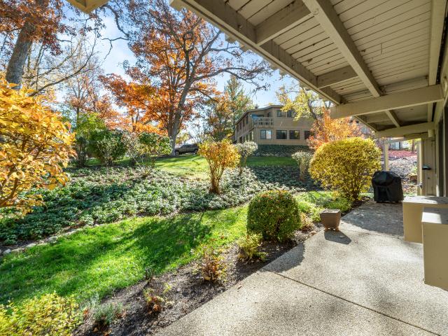 601 Knollwood Cir, Unit B
