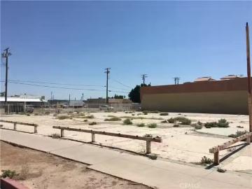 601 MAIN ST, BRAWLEY, CA 92227