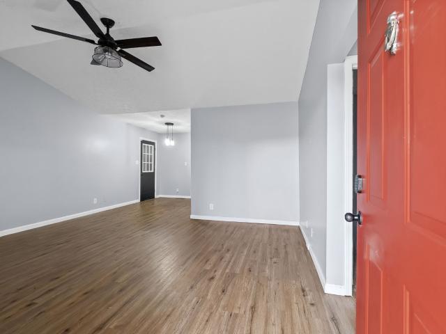 601 Millie Dr