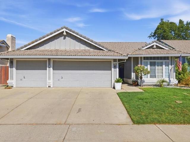 601 Scirocco Dr, Yuba City, CA 95991